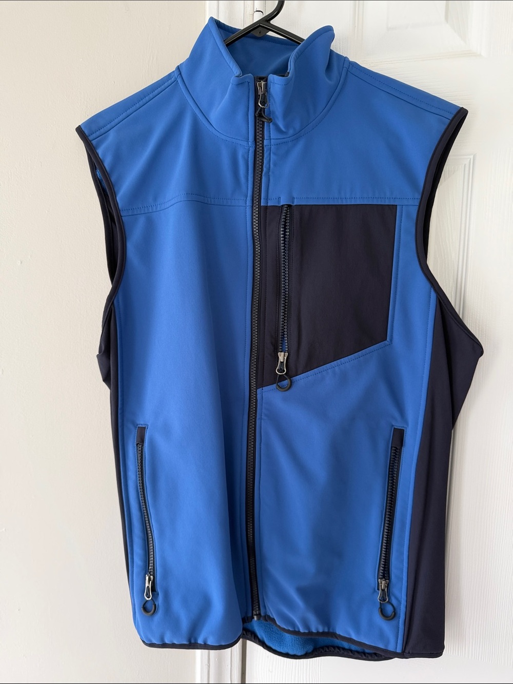 Duluth Trading Co Blue and Black Softshell Vest